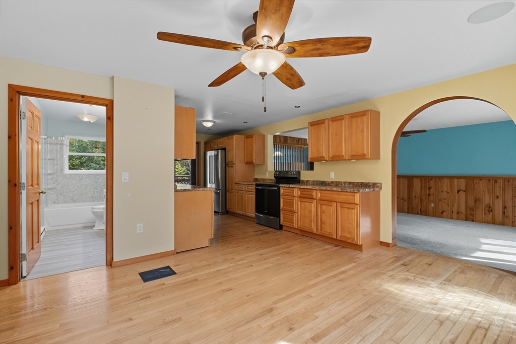 1154 Dunhamtown Brimfield Rd