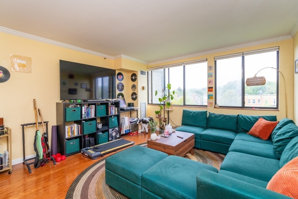 1731 Beacon St. 520