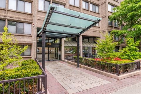 Photo of 1731 Beacon St #520, Brookline, MA 02445 (MLS # 73523638)