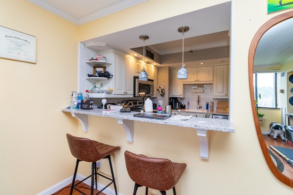 1731 Beacon St. 520