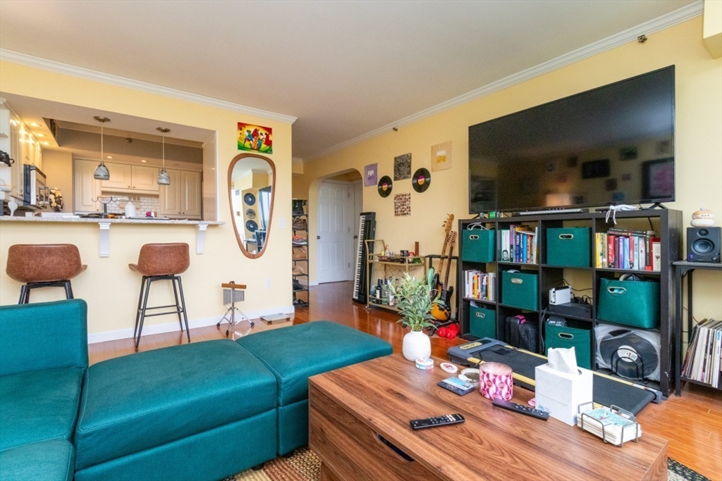 1731 Beacon St. 520