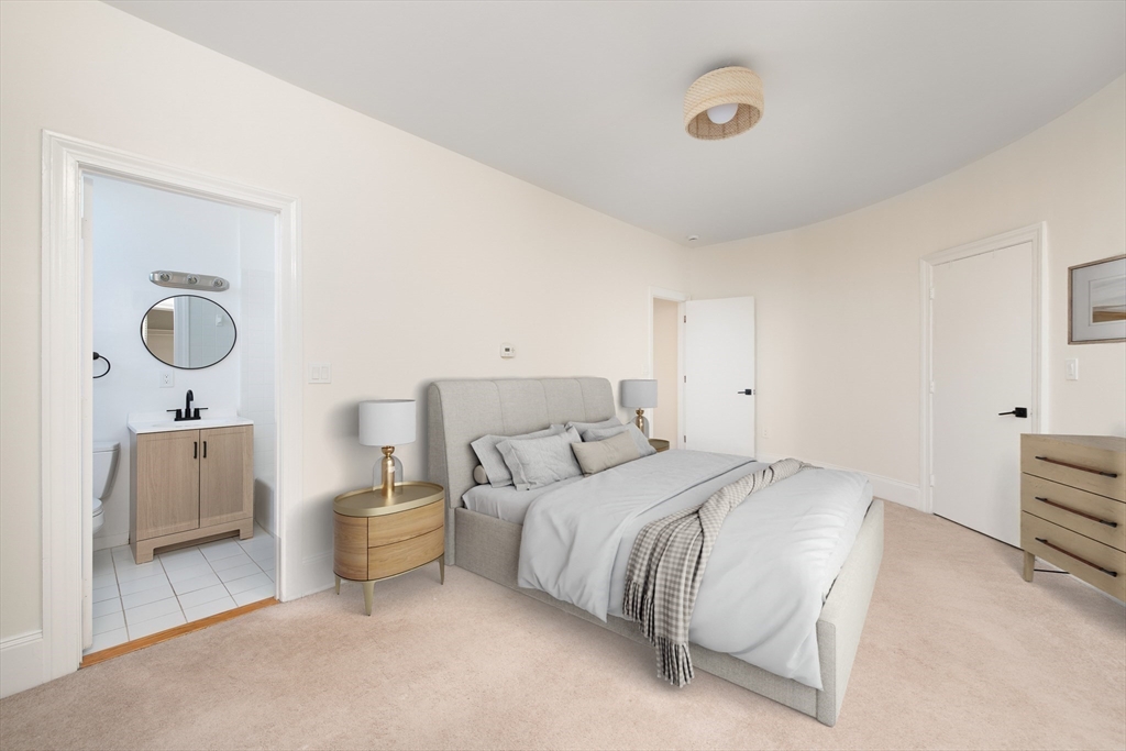 362 Commonwealth Ave 4E