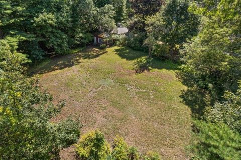 16 Forest Rd Sharon MA 02067