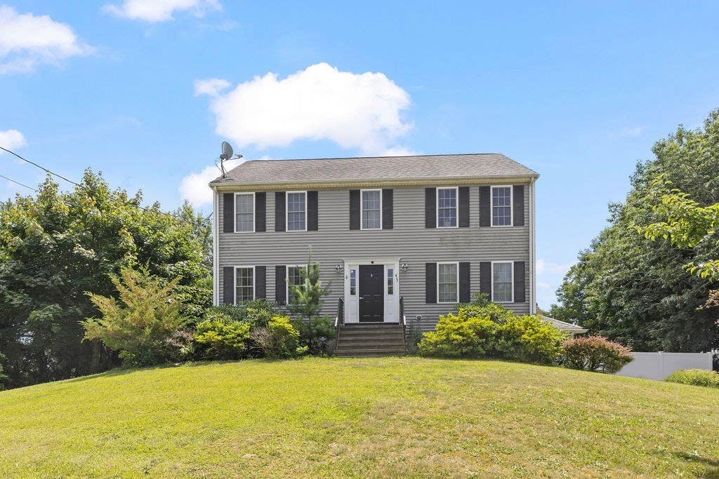 Photo of 413 Huttleston Ave, Fairhaven, MA 02719 (MLS # 73555859)