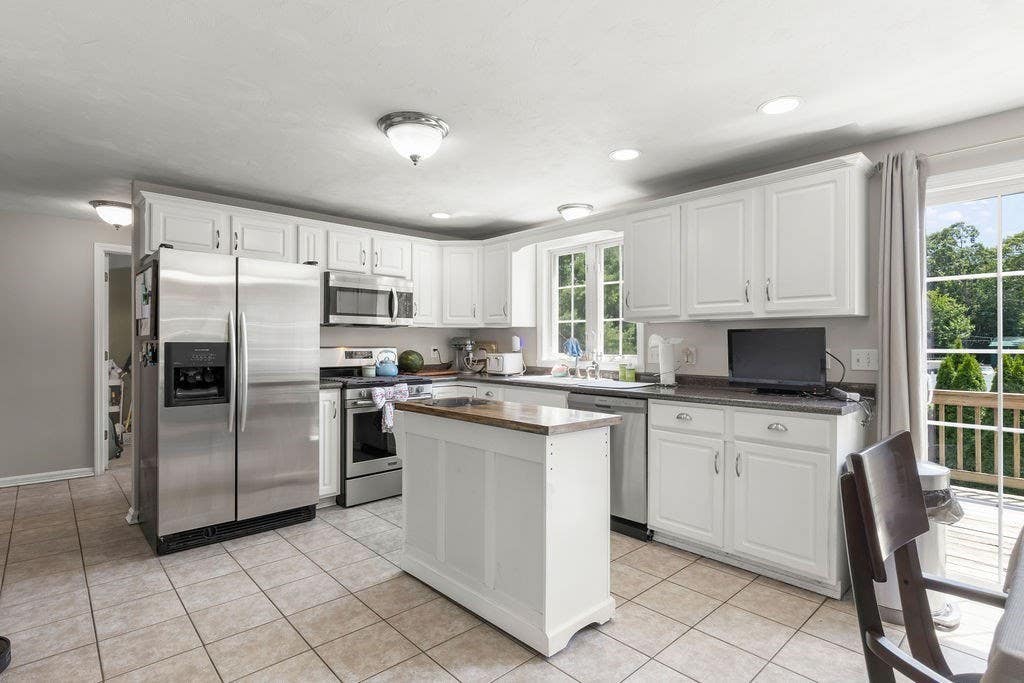 Photo of 413 Huttleston Ave, Fairhaven, MA 02719 (MLS # 73555859)