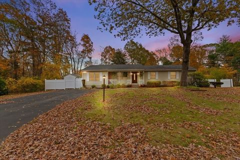 79 Jennings Dr Raynham MA 02767