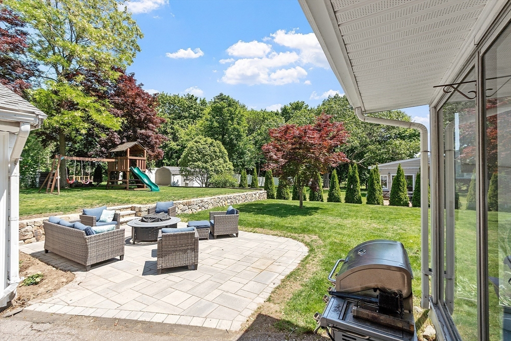 286 Laurel Street