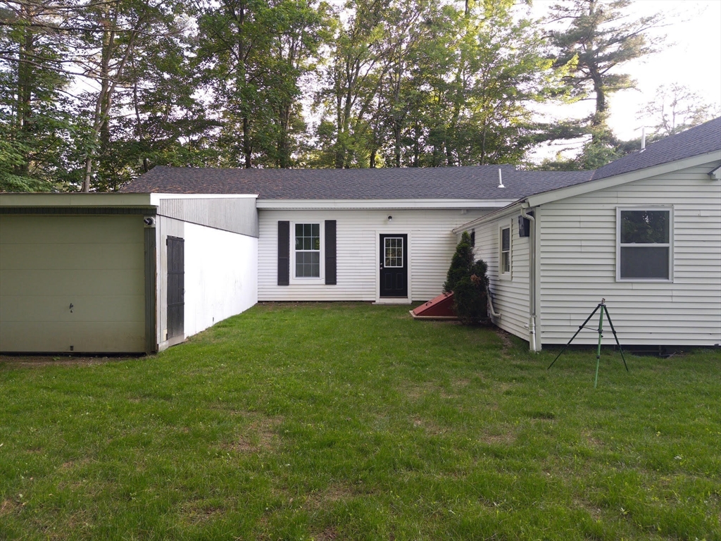 382 W Main St