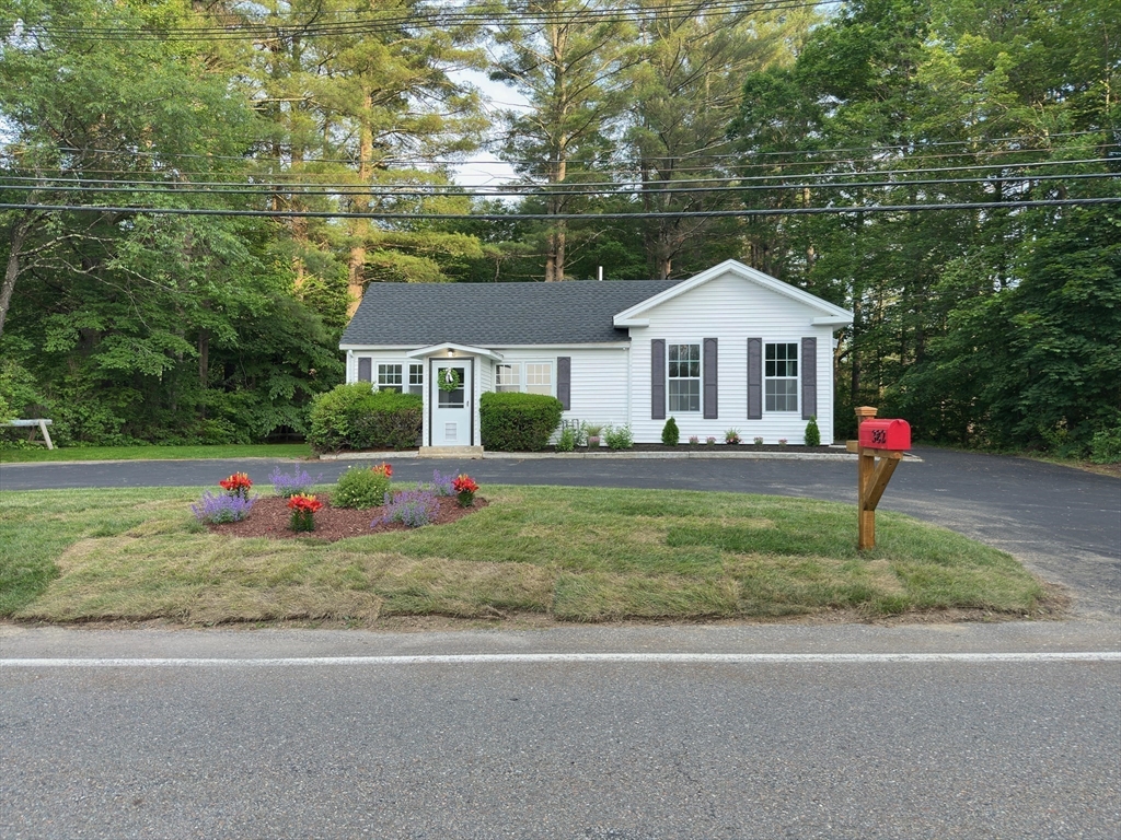 382 W Main St