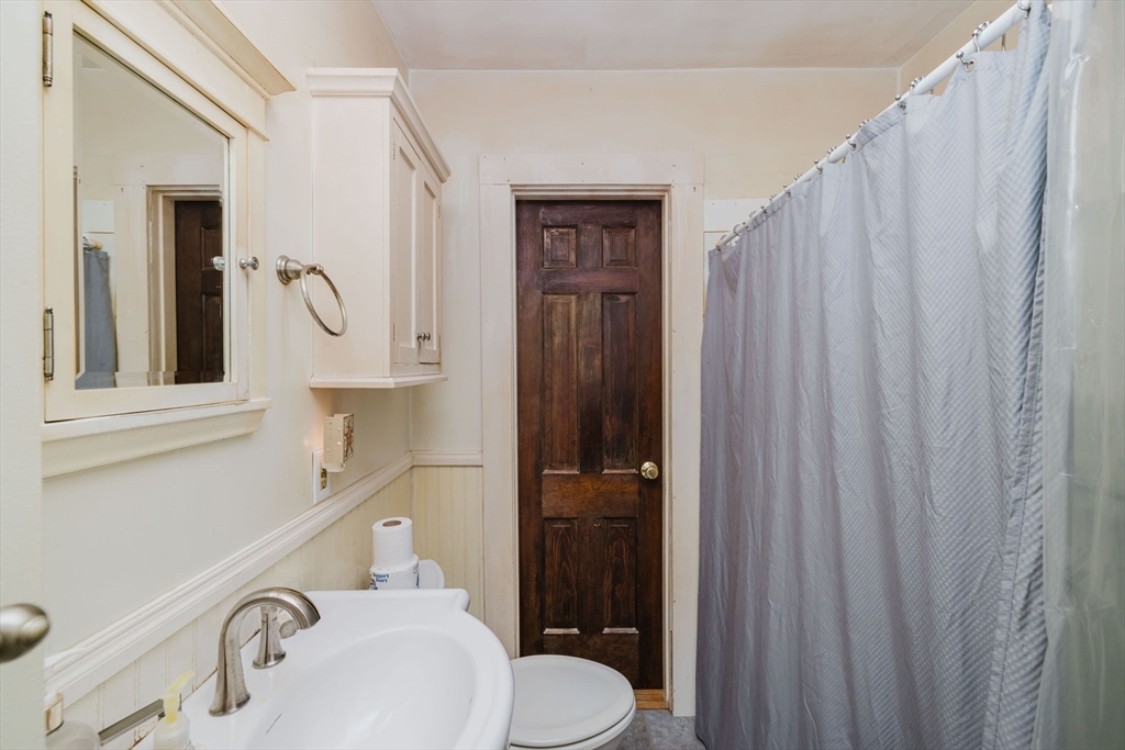 1553 Broadway, Route 138