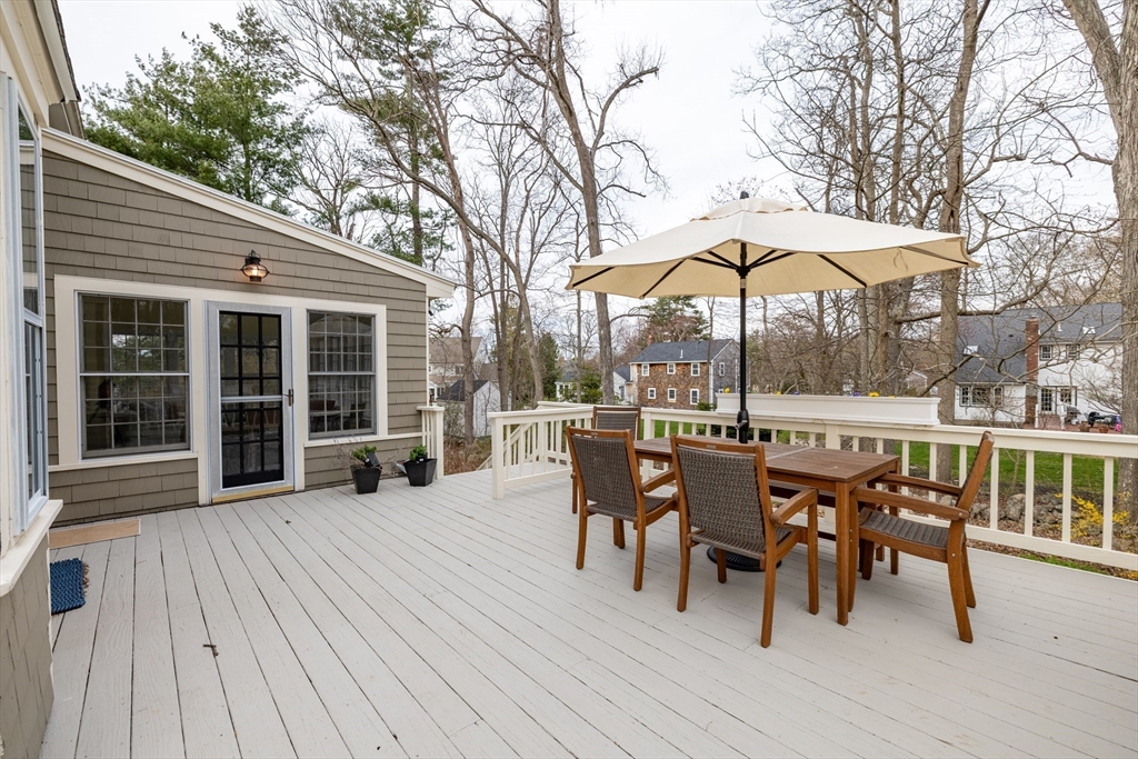 51 Mann Lot Rd