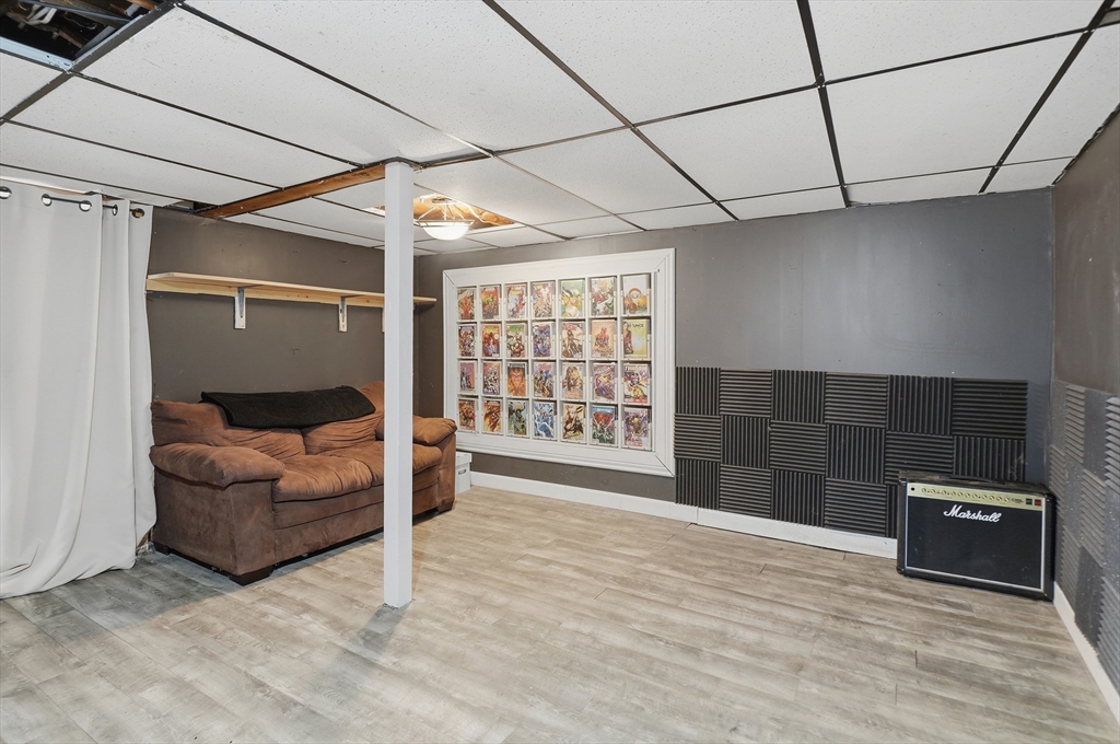123 Woodland Avenue