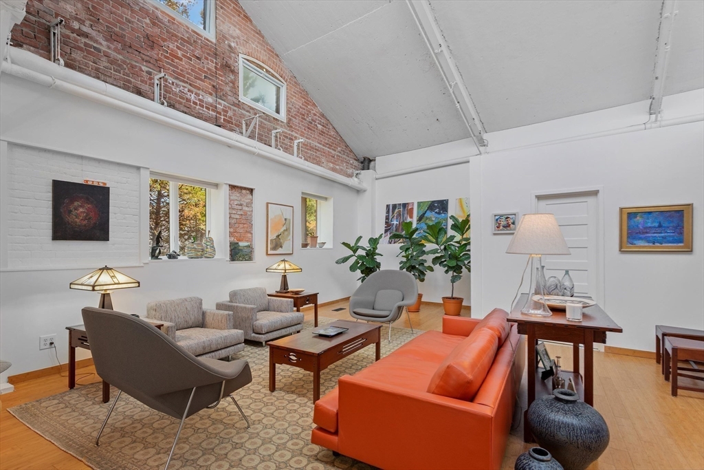 123 Sawyer Street 12