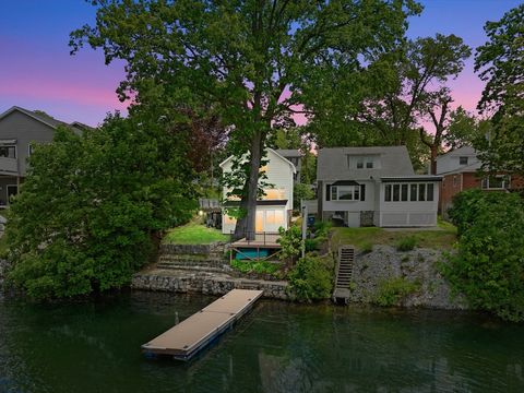 49 Bay View Dr Shrewsbury MA 01545