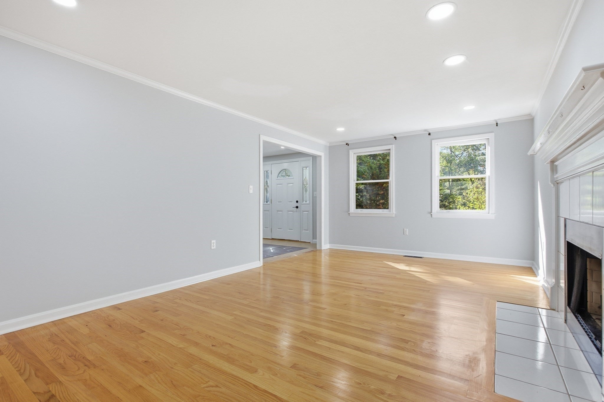 255 Haymeadow Rd, North Andover, MA Photo #6