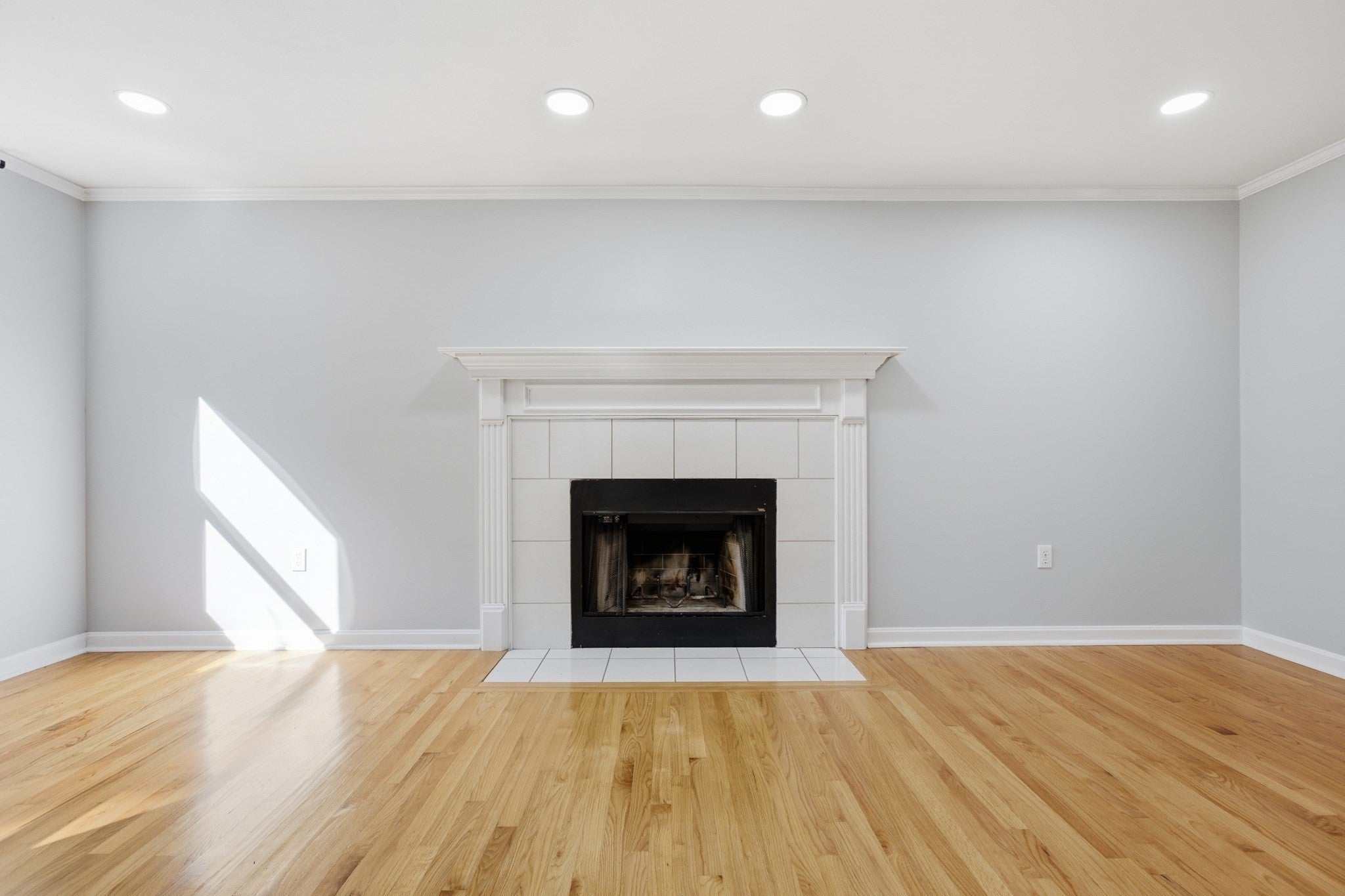 255 Haymeadow Rd, North Andover, MA Photo #7
