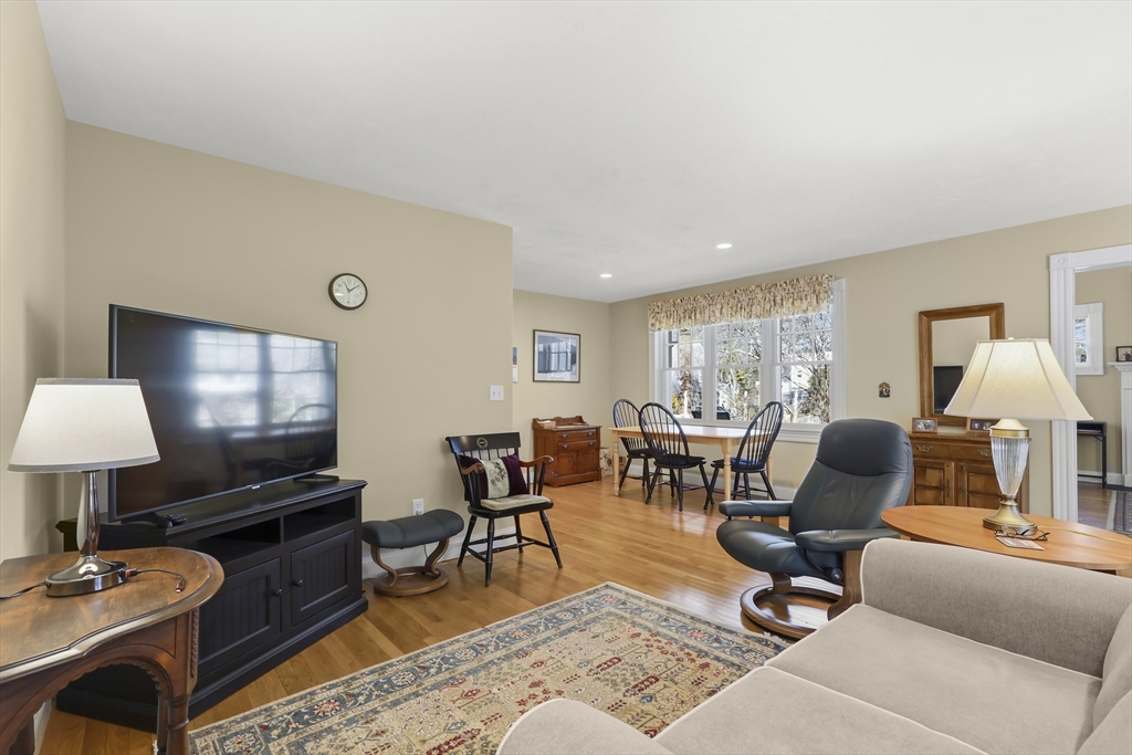 31 Hillside Ave