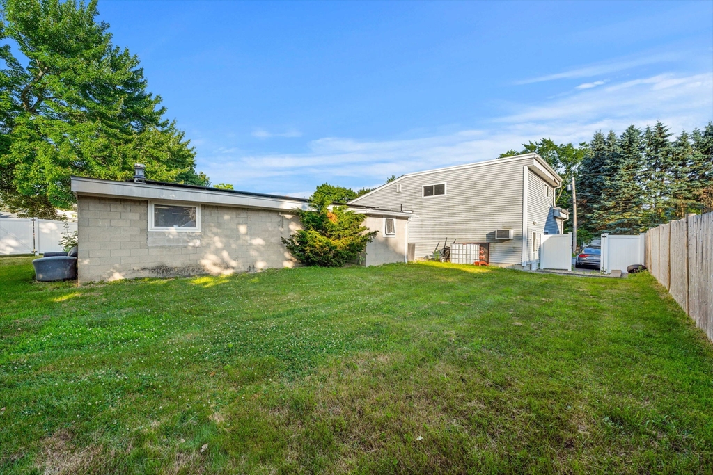 8 Marshall St