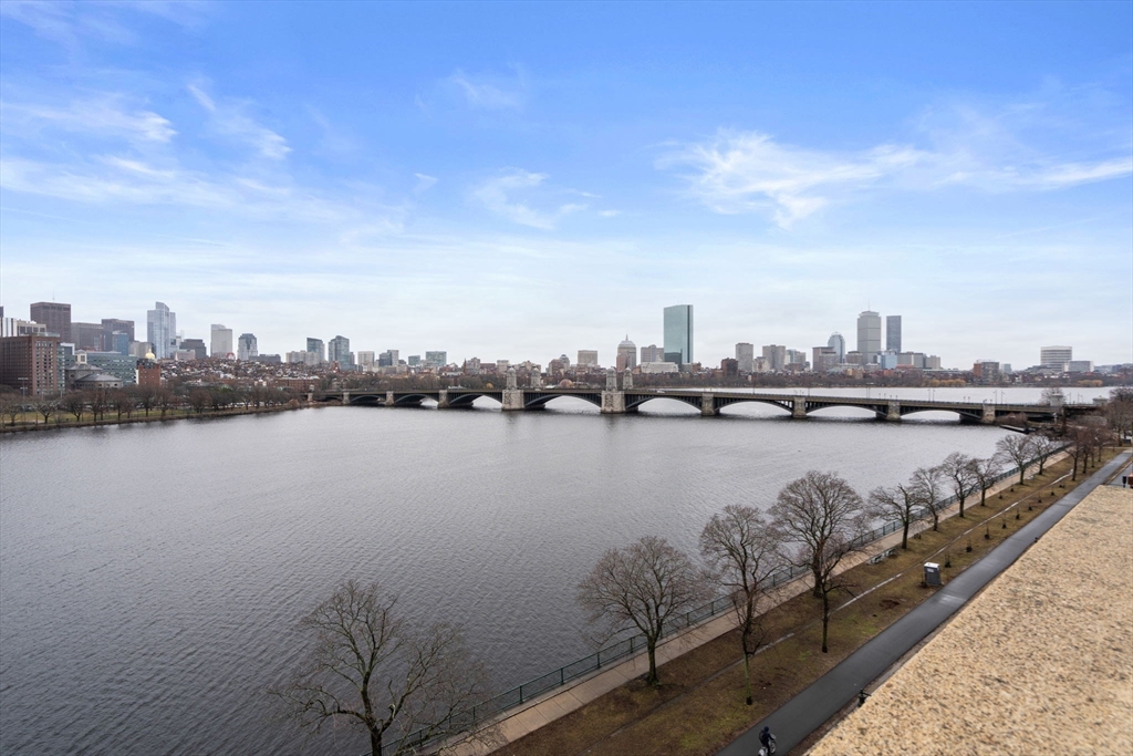 75-83 Cambridge Parkway E808