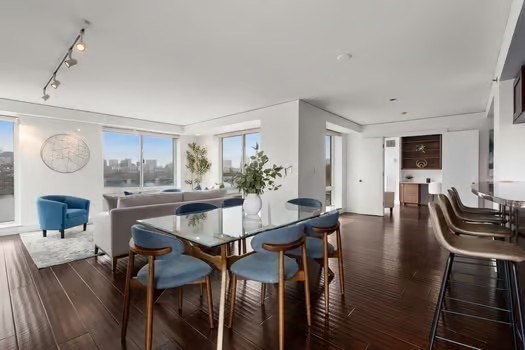 75-83 Cambridge Parkway E808