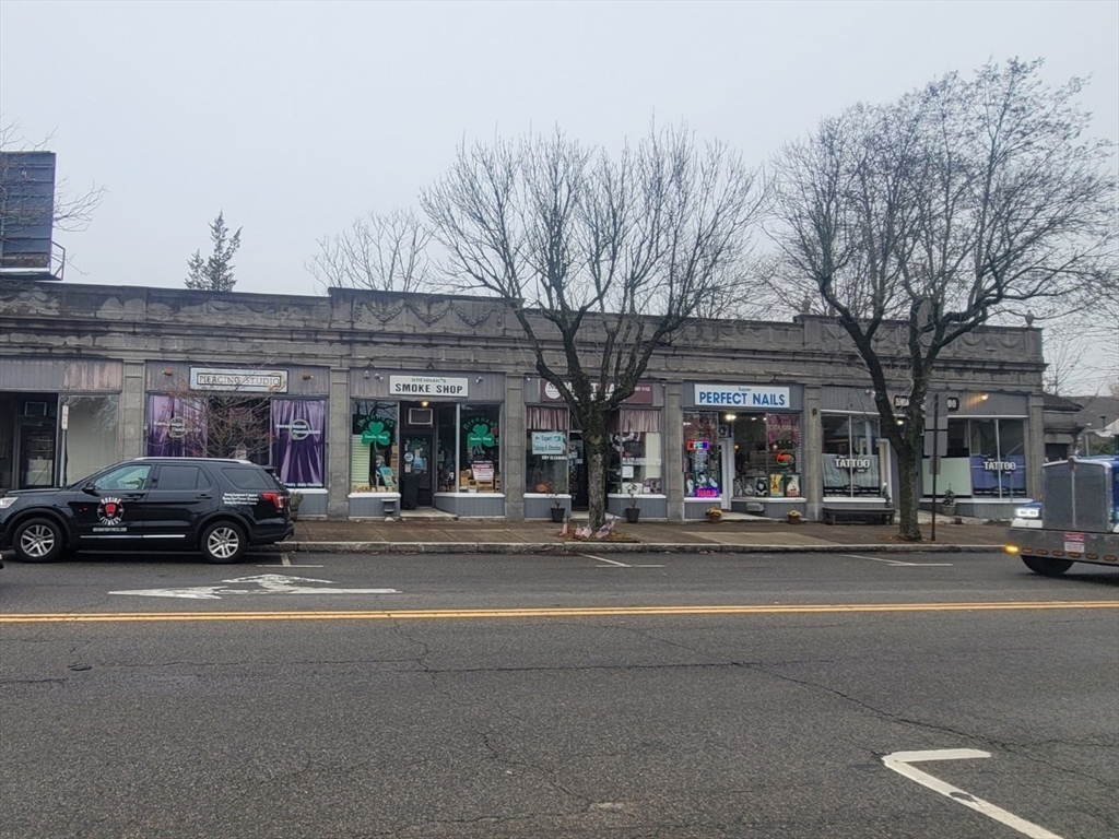 2-12 Broad St