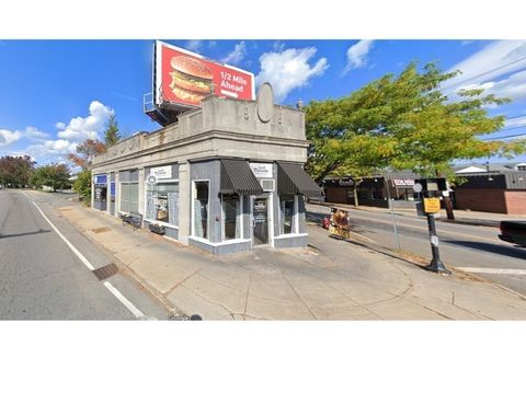 2-12 Broad St Bridgewater MA 02324