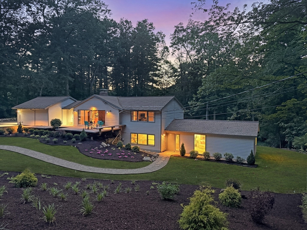 85 The Valley Rd