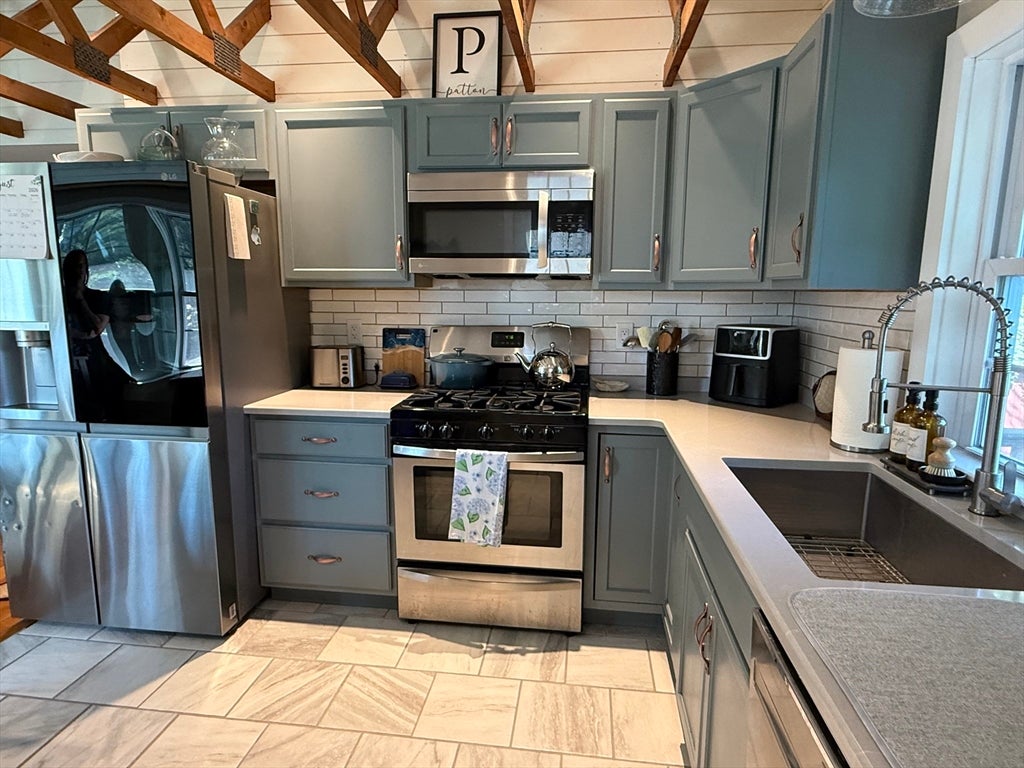 72 Handy Rd, Bourne, MA Photo #11