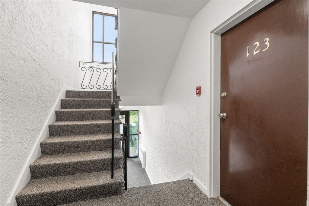 159 Bittersweet Ln 123