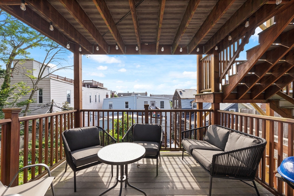37 Old Harbor St 1