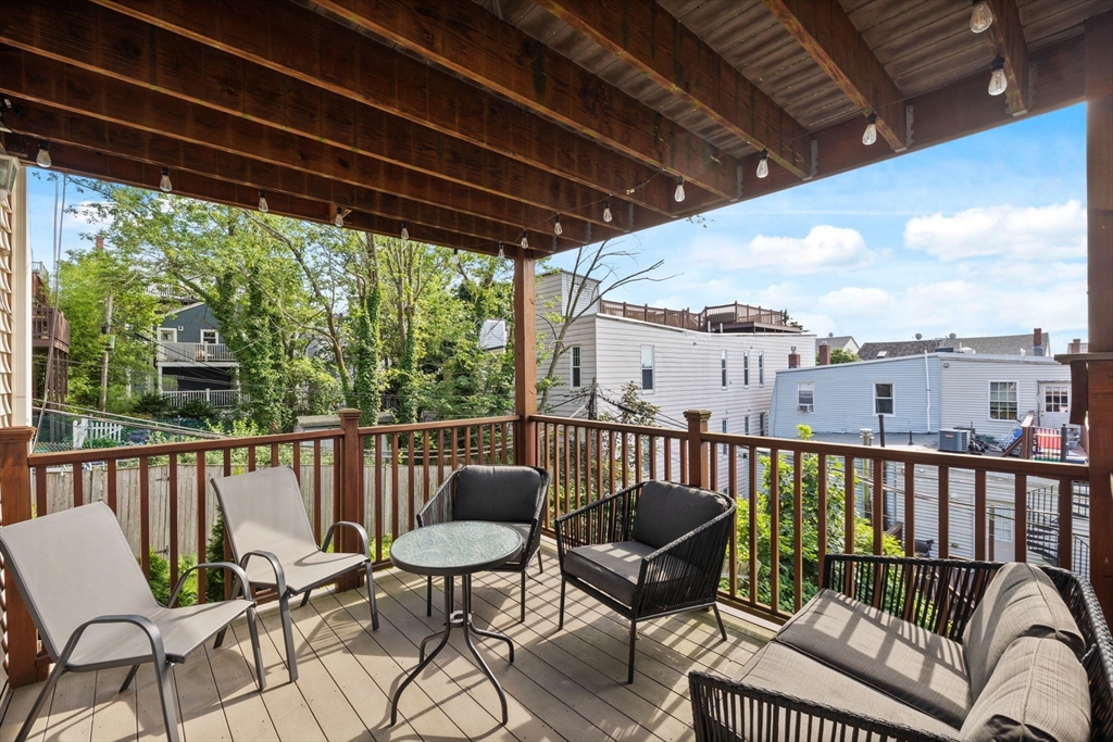37 Old Harbor St 1