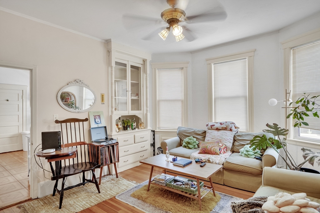 33 Shannon St 1