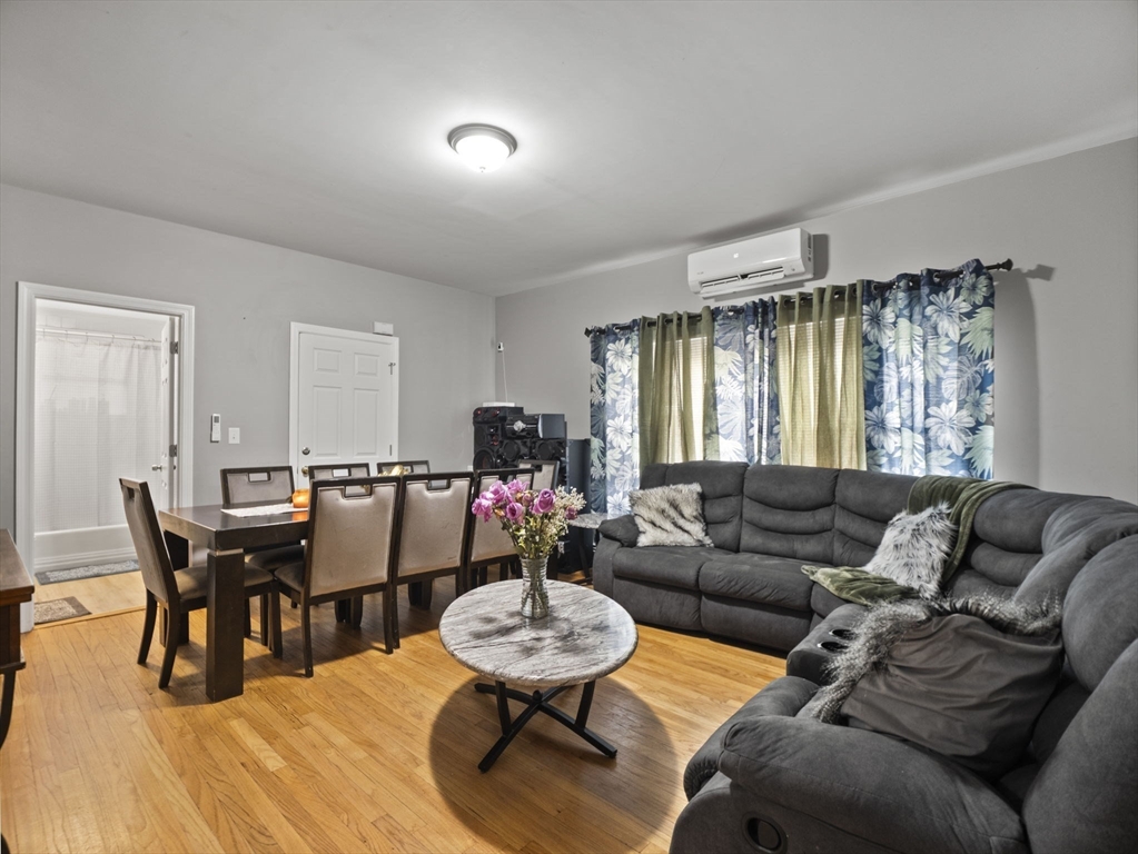 271 Mulberry St