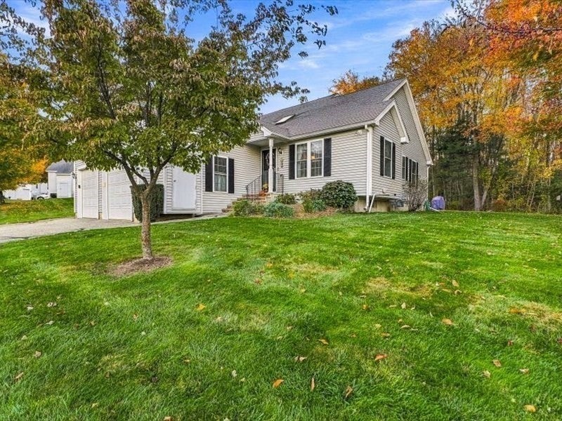 81 Country Squire Rd 81
