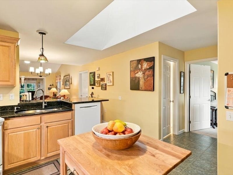 81 Country Squire Rd #81, Uxbridge, MA, 81 Country Squire Rd #81, Uxbridge, MA Photo #7