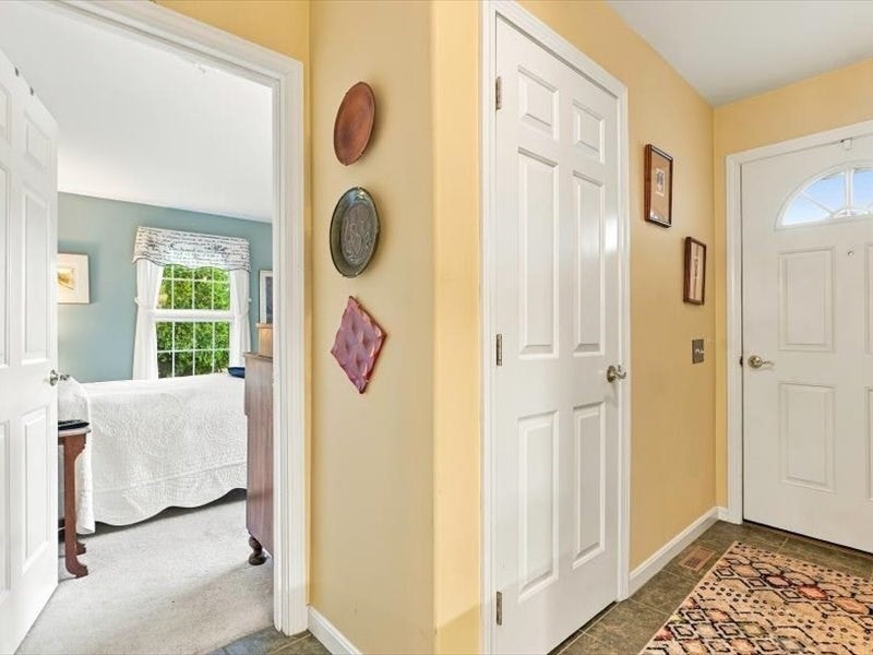 81 Country Squire Rd 81