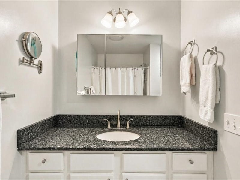 81 Country Squire Rd #81, Uxbridge, MA, 81 Country Squire Rd #81, Uxbridge, MA Photo #25