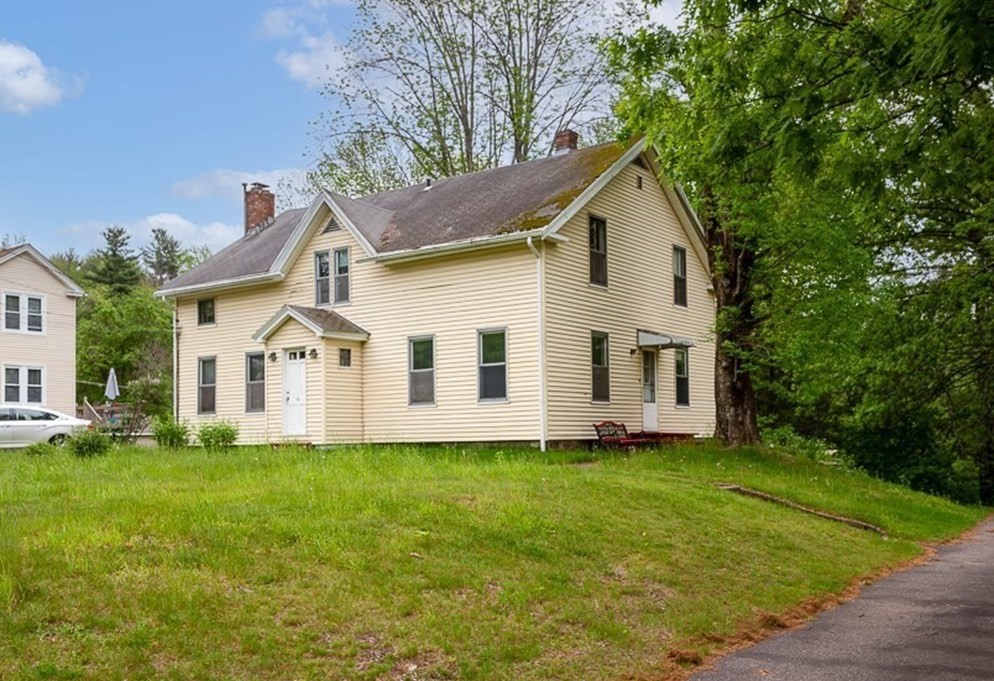 22 Comins Rd