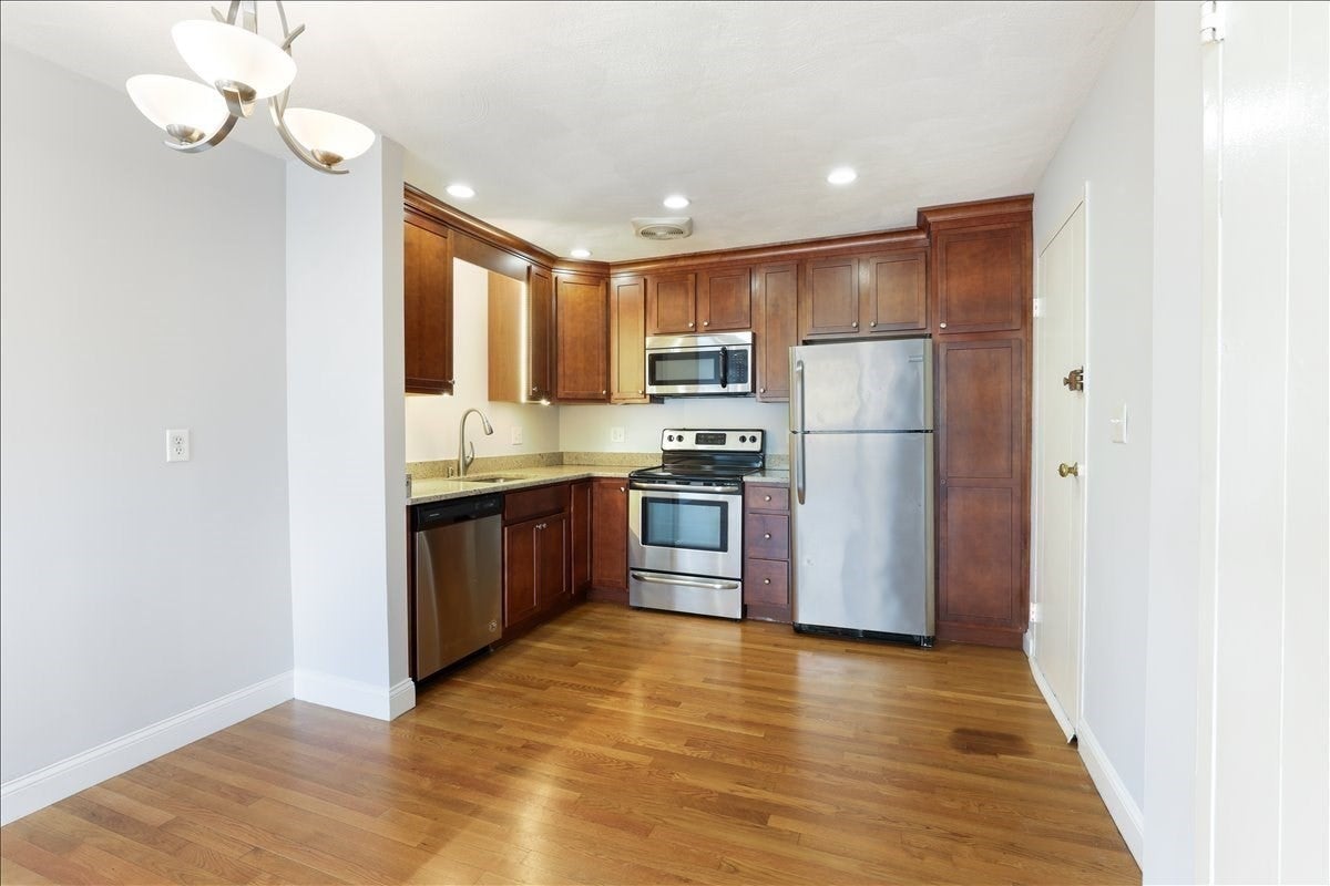 1105 Lexington Street #8-6, Waltham, MA, 1105 Lexington Street #8-6, Waltham, MA Photo #8