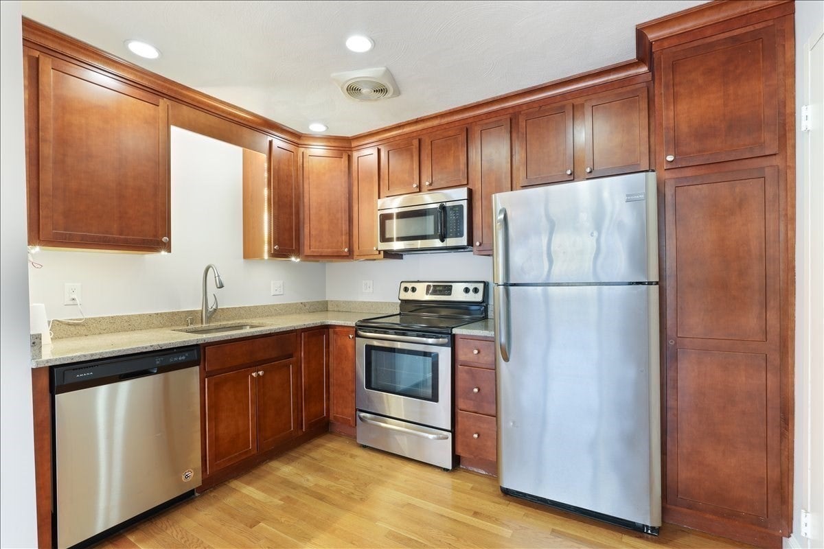 1105 Lexington Street #8-6, Waltham, MA, 1105 Lexington Street #8-6, Waltham, MA Photo #6