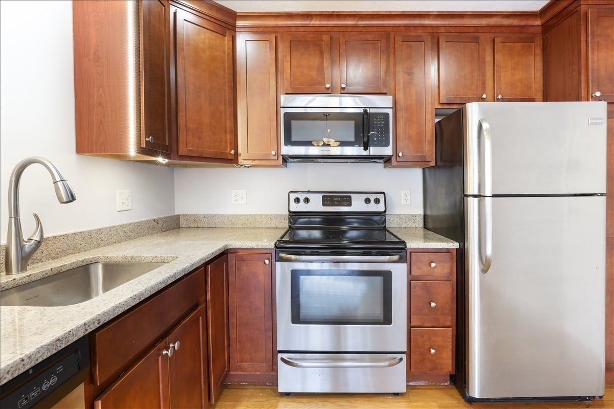 1105 Lexington Street #8-6, Waltham, MA, 1105 Lexington Street #8-6, Waltham, MA Photo #7