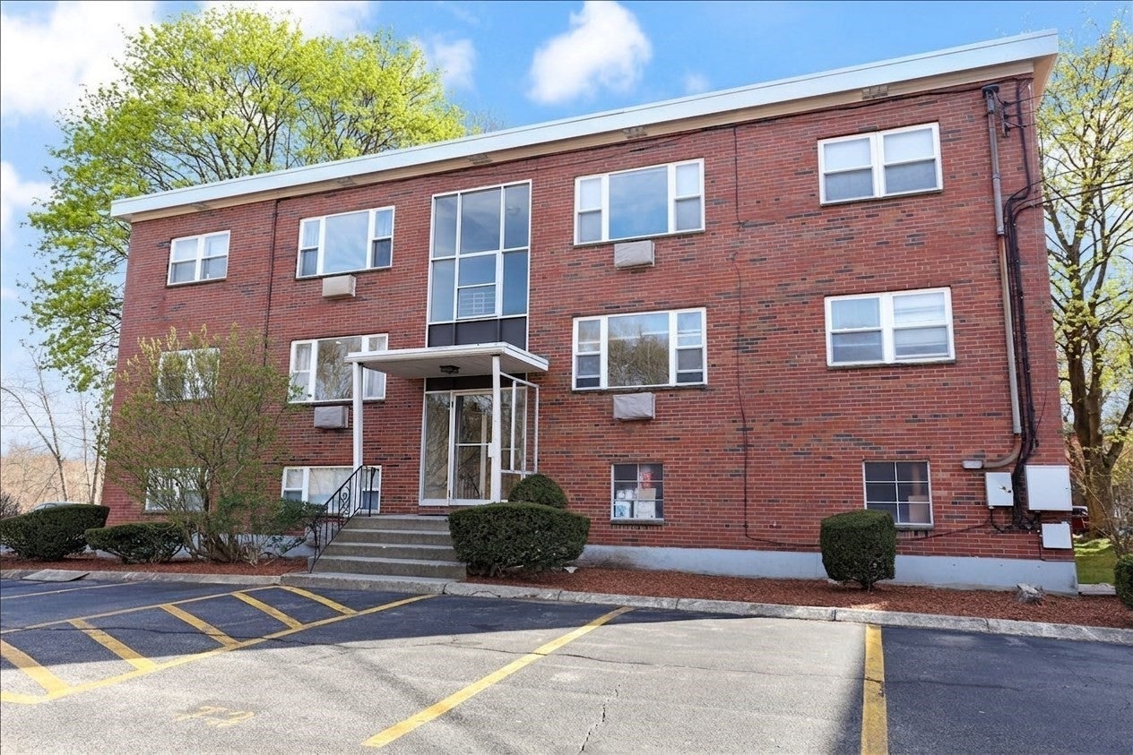 1105 Lexington Street #8-6, Waltham, MA, 1105 Lexington Street #8-6, Waltham, MA Photo #1