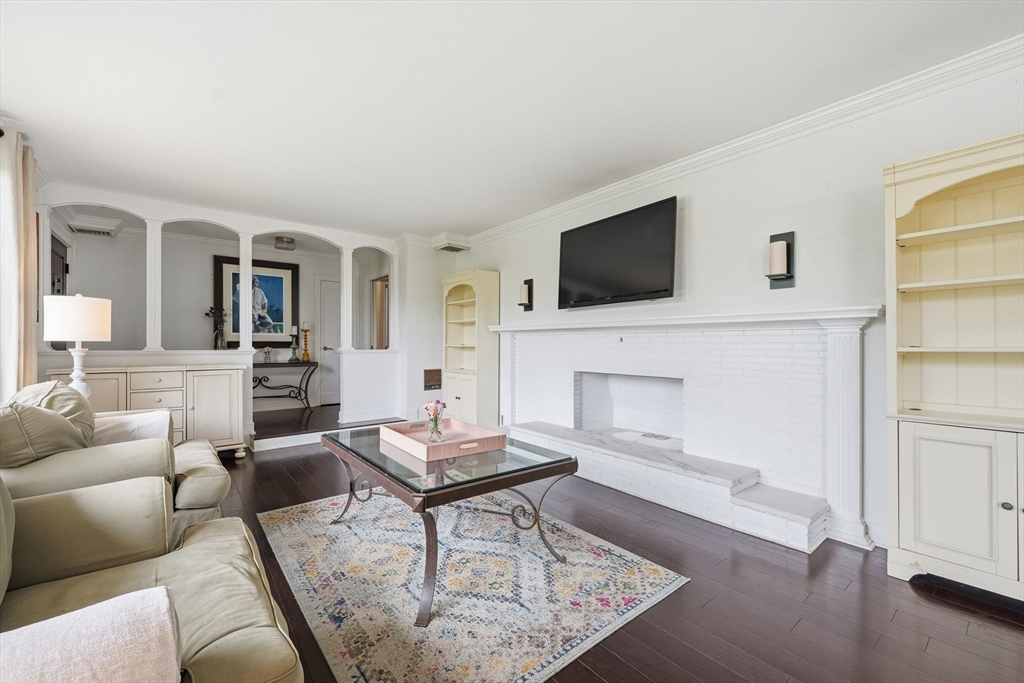 1310 Mammoth Rd