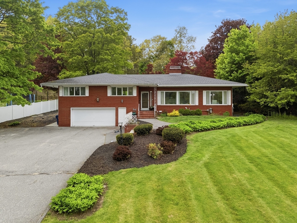 1310 Mammoth Rd