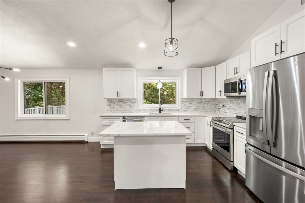 4 Castle Hill Rd