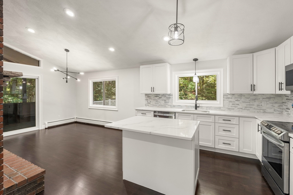 4 Castle Hill Rd