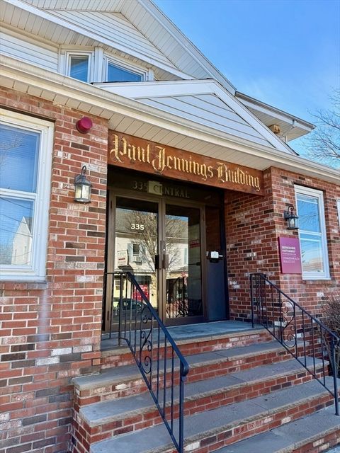 Photo of 335 Central St #2L, Saugus, MA 01906 (MLS # 73485312)