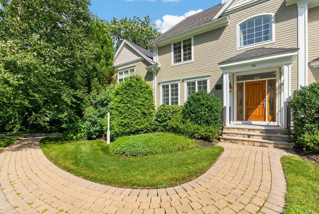 36 Sunset Rock Rd, Andover, MA Photo #2