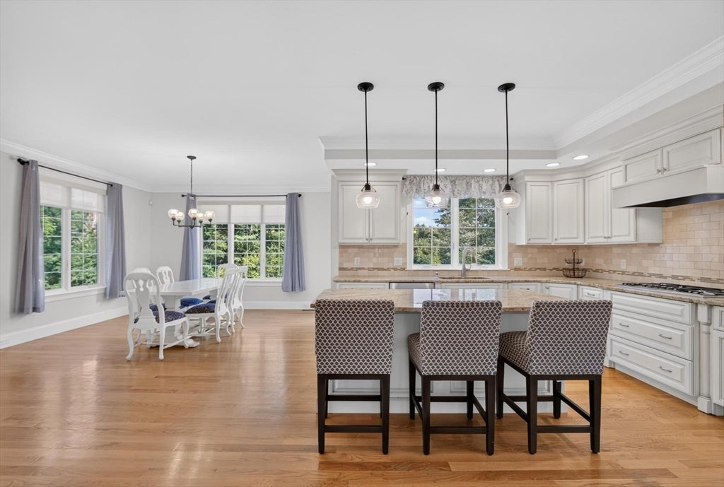 36 Sunset Rock Rd, Andover, MA Photo #14