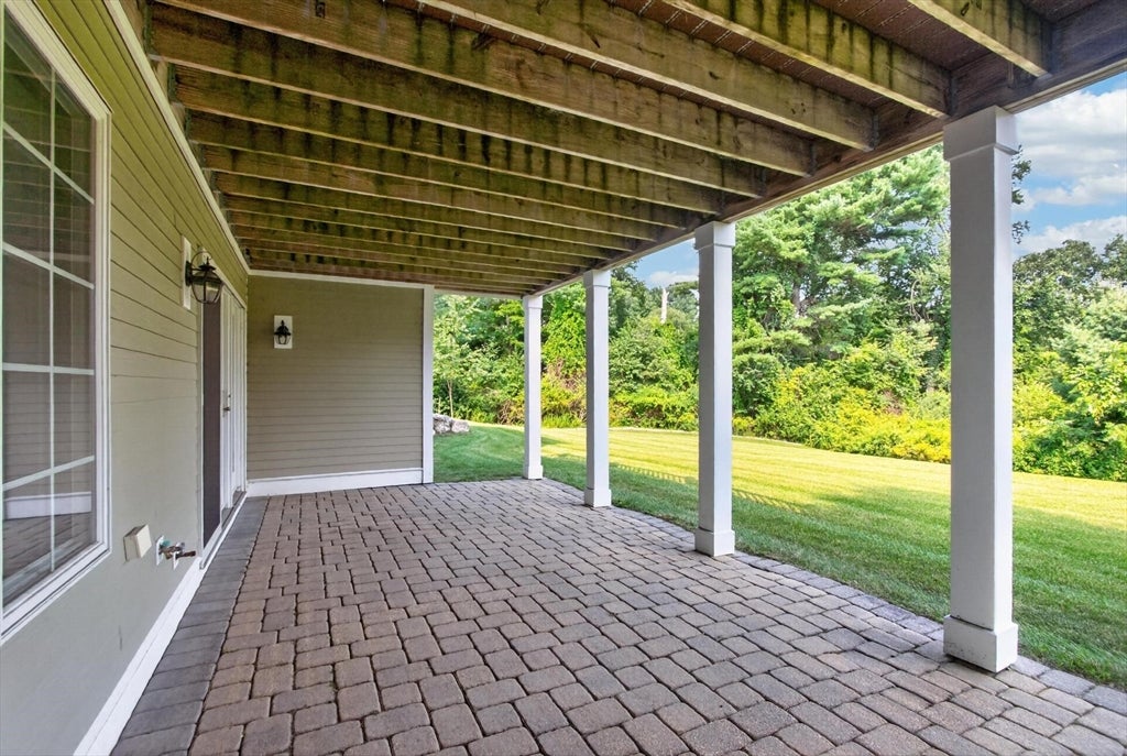 36 Sunset Rock Rd, Andover, MA Photo #5